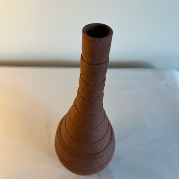 Handmade one of a kind earth tone Ceramic Vase by Israeli artist Orna Orr - Picture 4 of 16